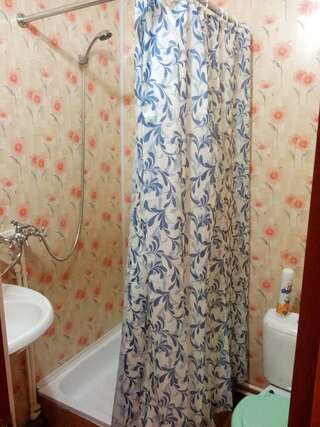 Гостиница Берег Астрахань Двухместный номер с 2 отдельными кроватями-2